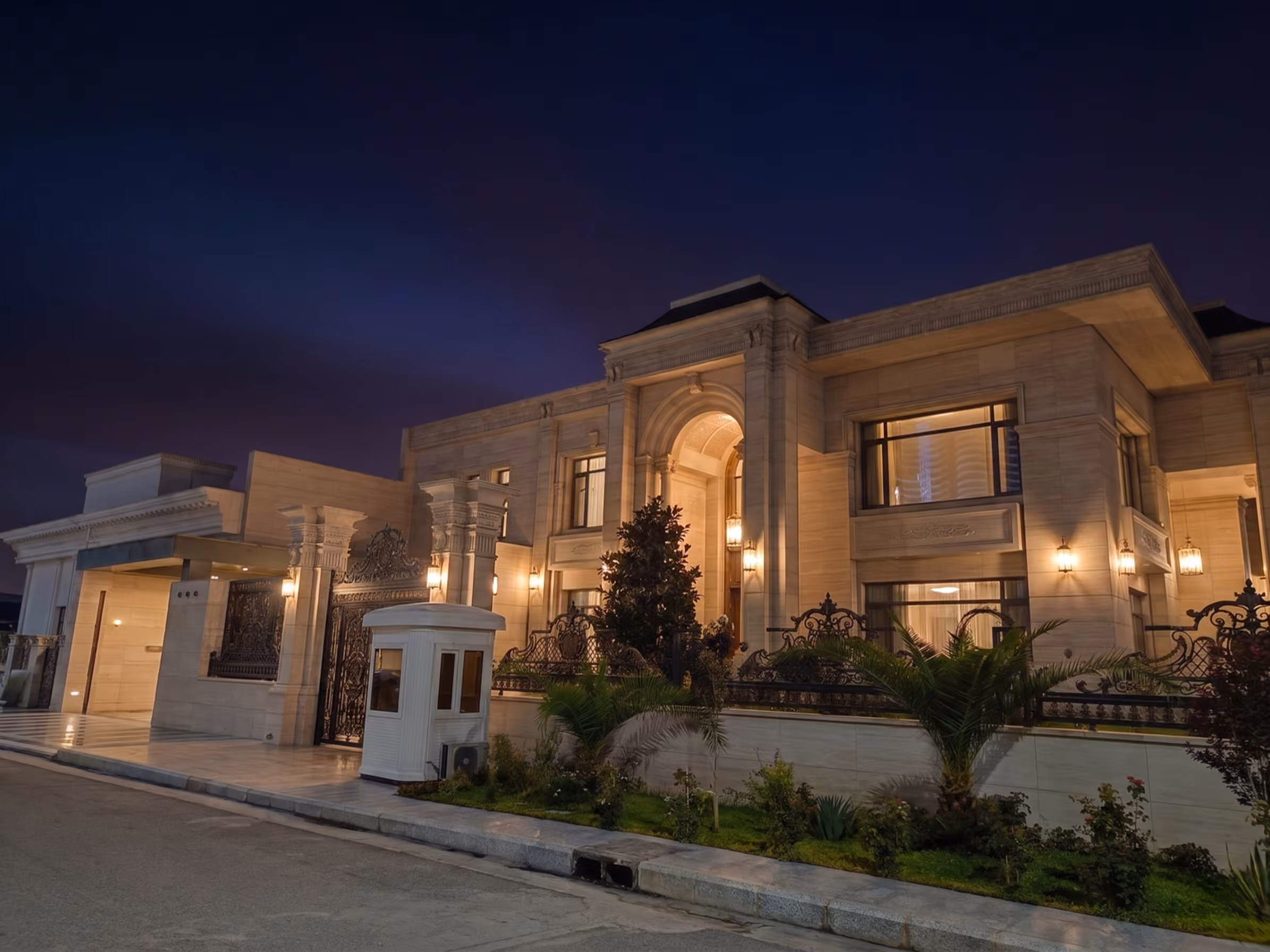 HACI SHAHAB PRIVATE VILLA - Image 3
