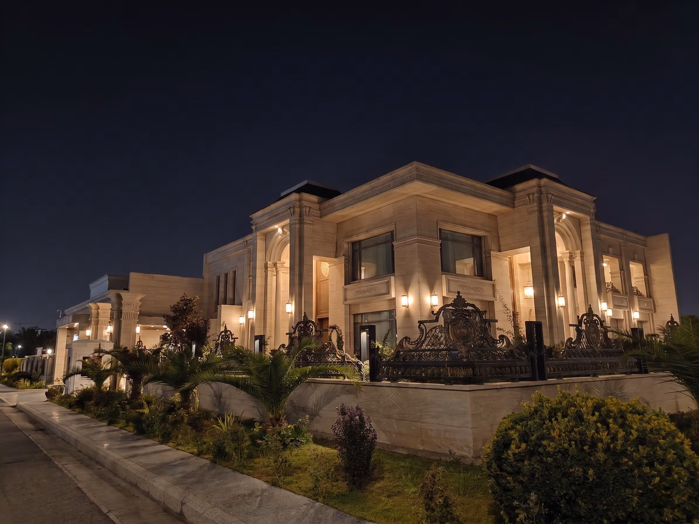 HACI SHAHAB PRIVATE VILLA - Image 6